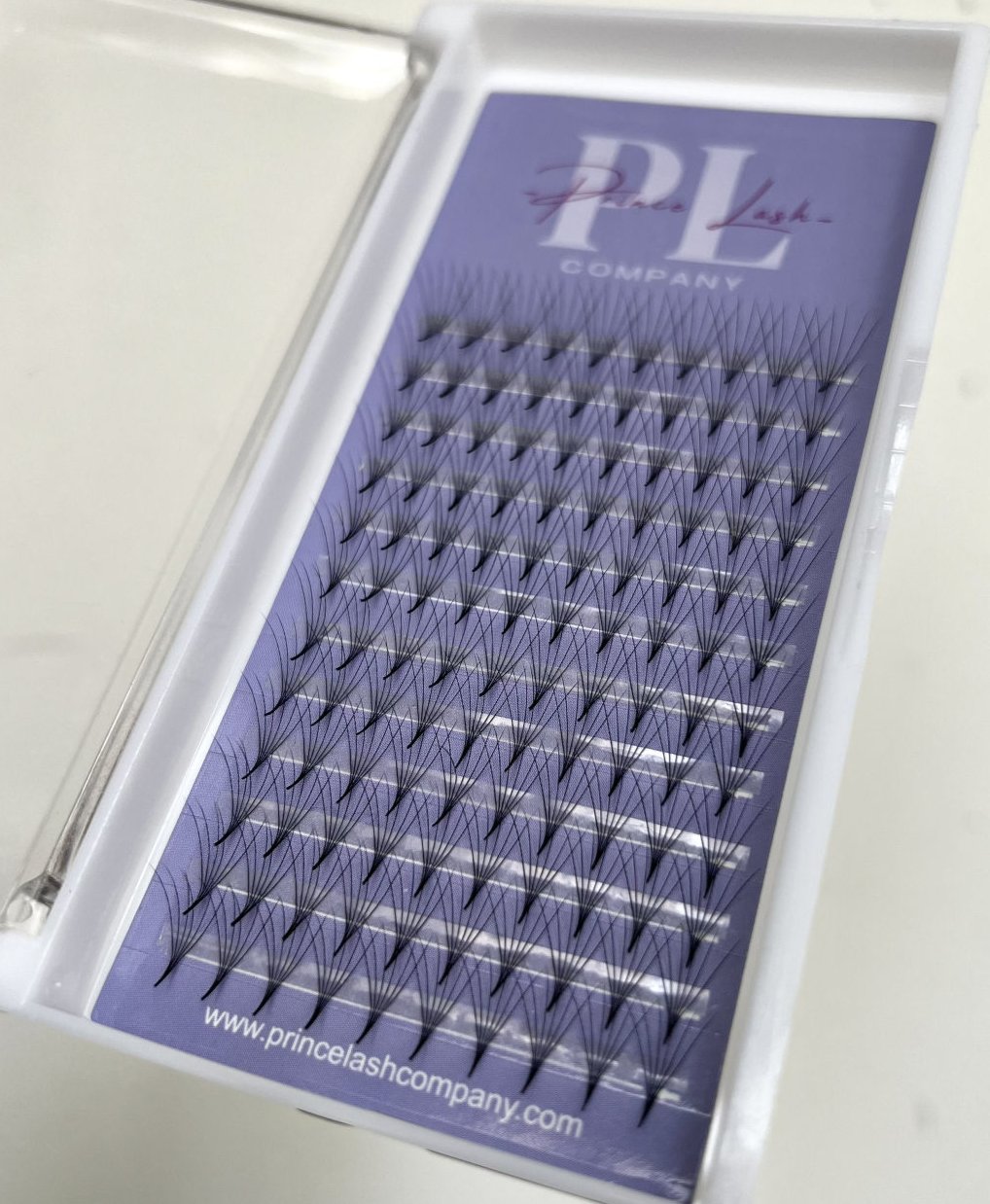 a tray of eyelash extensions, 12 rows, 120 lashes per tray, promade lashes